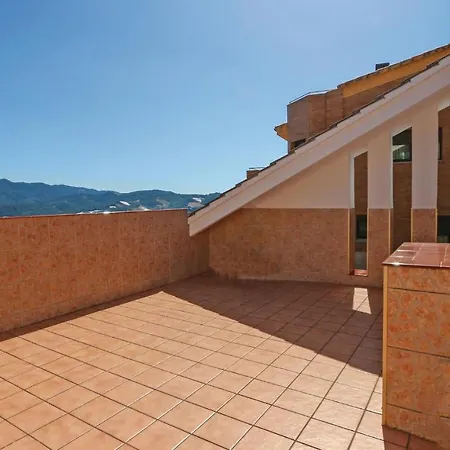 Σπίτι διακοπών 4 Bedroom Stunning In St Cebria De Vallalta