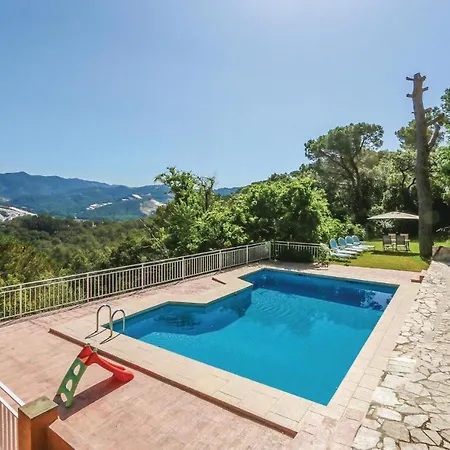 4 Bedroom Stunning In St Cebria De Vallalta Σπίτι διακοπών